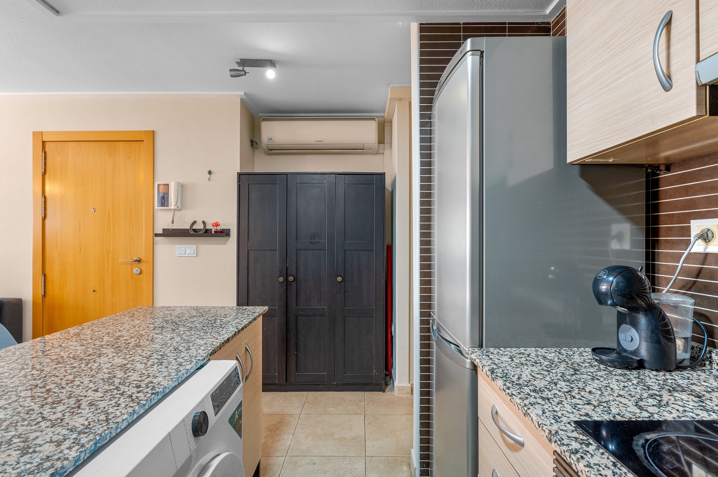 Flat with 2 bedrooms and 1 bathroom in Alicante | Ref: JU-003578