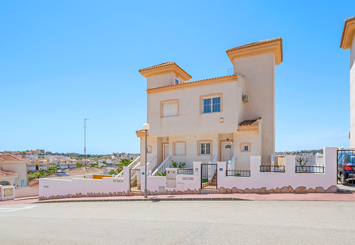 o_1jri21i2vsbj87993s168r1ghe3l.jpg Semi-detached with 3 bedrooms and 2 bathrooms in Ciudad Quesada – Rojales | Ref: K-003583