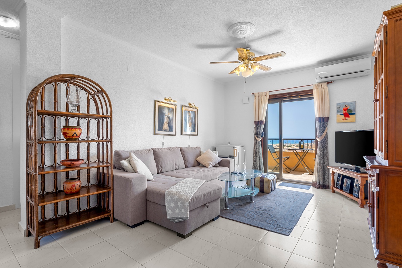 Apartment with 2 bedrooms and 1 bathroom in Torrevieja | Ref: K-003584