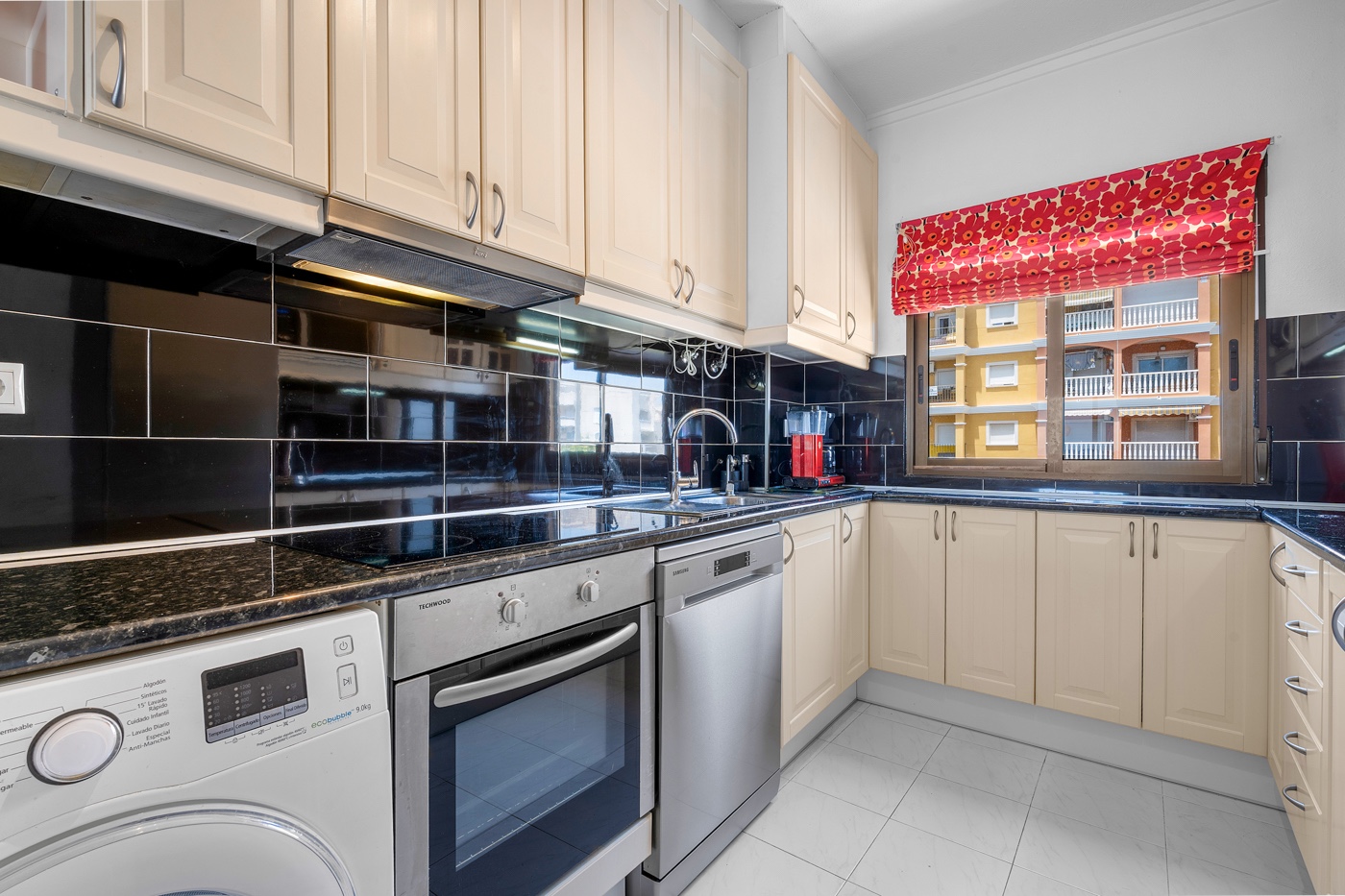 Apartment with 2 bedrooms and 1 bathroom in Torrevieja | Ref: K-003584
