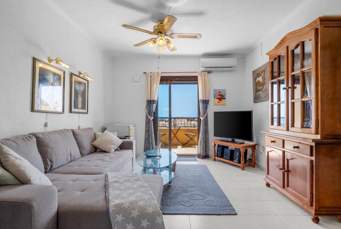 Apartment with 2 bedrooms and 1 bathroom in Torrevieja | Ref: K-003584