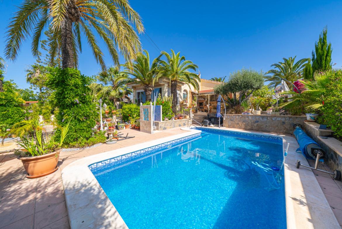 Villa with 3 bedrooms and 2 bathrooms in Ciudad Quesada – Rojales | Ref: S-003586