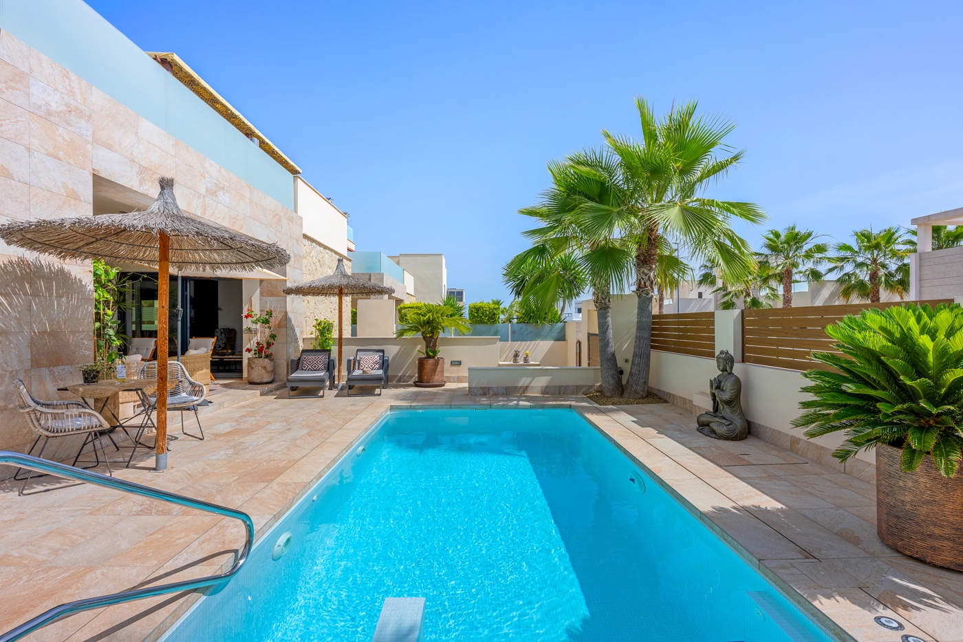 Villa with 3 bedrooms and 2 bathrooms in Benijófar | Ref: JU-003587