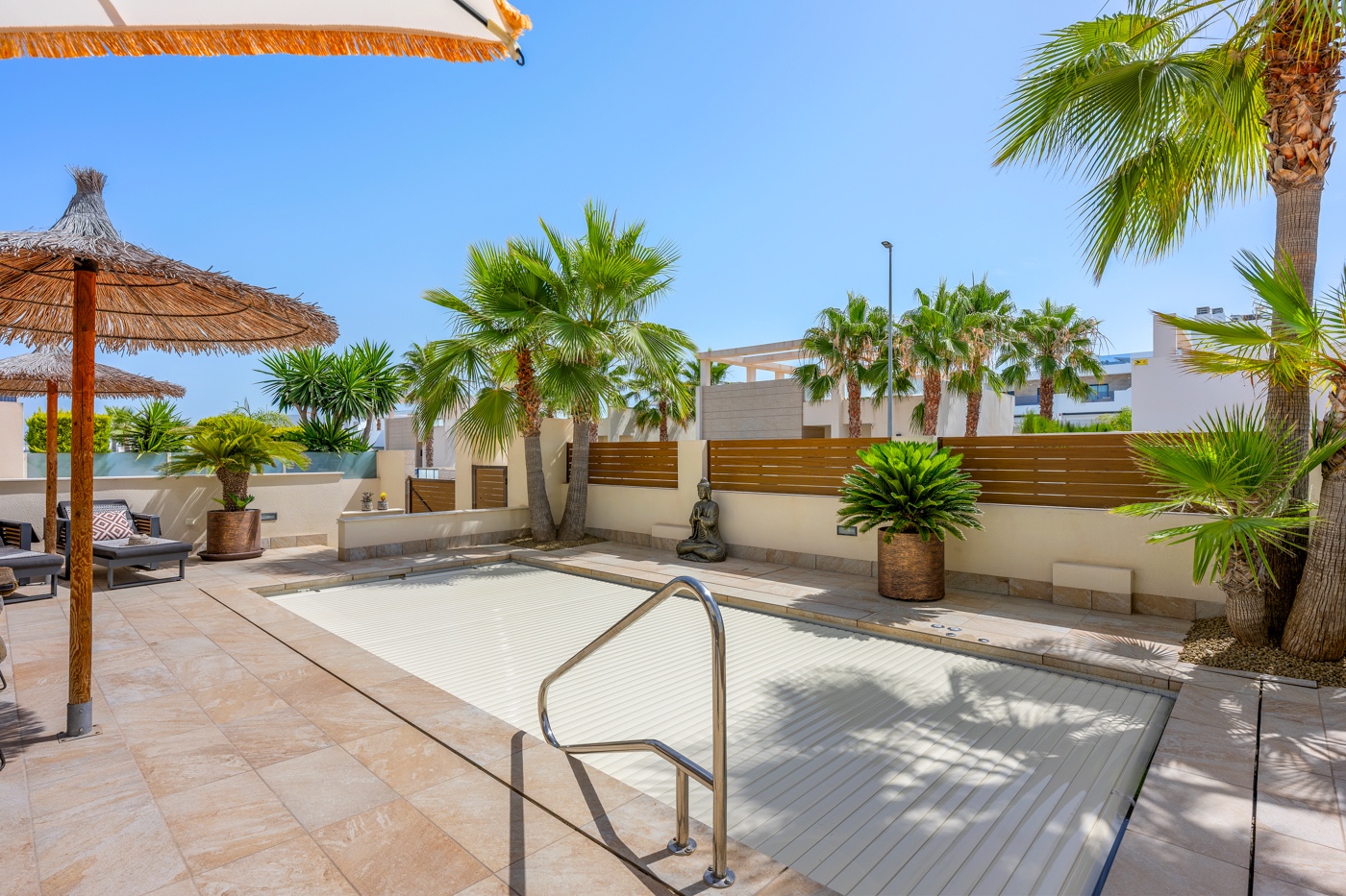 Villa with 3 bedrooms and 2 bathrooms in Benijófar | Ref: JU-003587