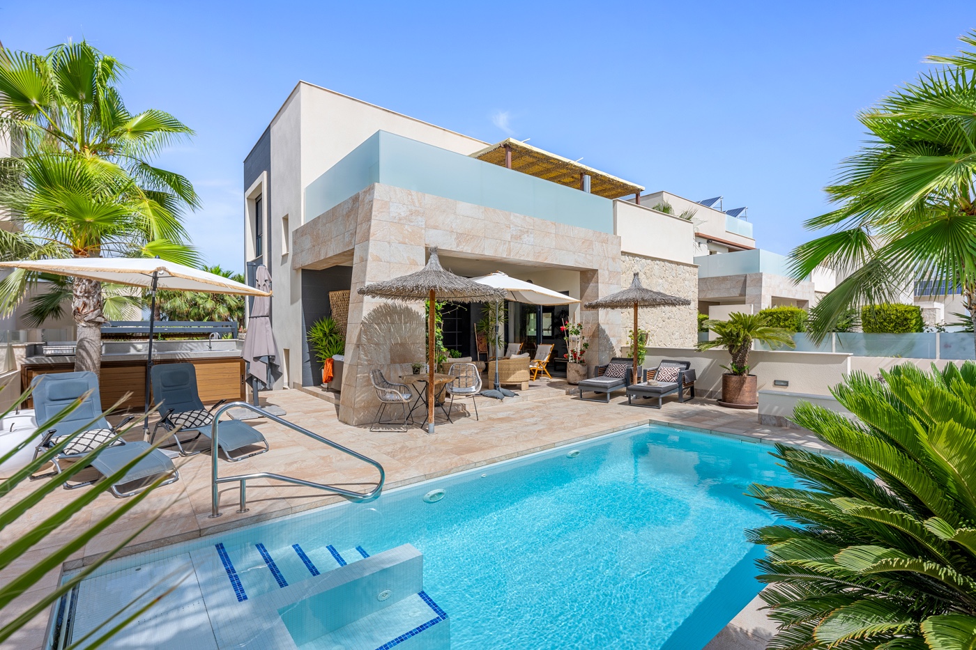 Villa with 3 bedrooms and 2 bathrooms in Benijófar | Ref: JU-003587