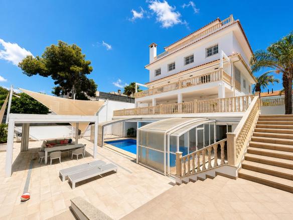 Villa with 4 bedrooms and 5 bathrooms in Dehesa de campoamor | Ref: URE4038/6689