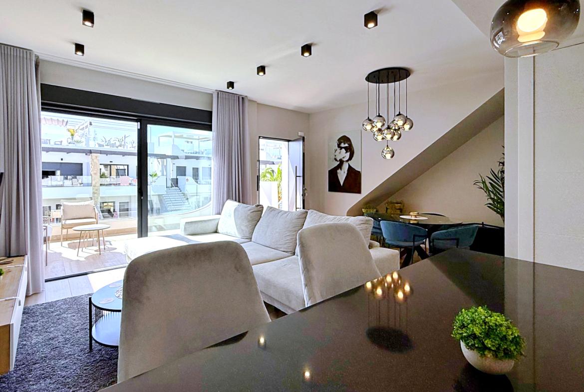 Penthouse with 2 bedrooms and 2 bathrooms in Orihuela Costa | Ref: 4217