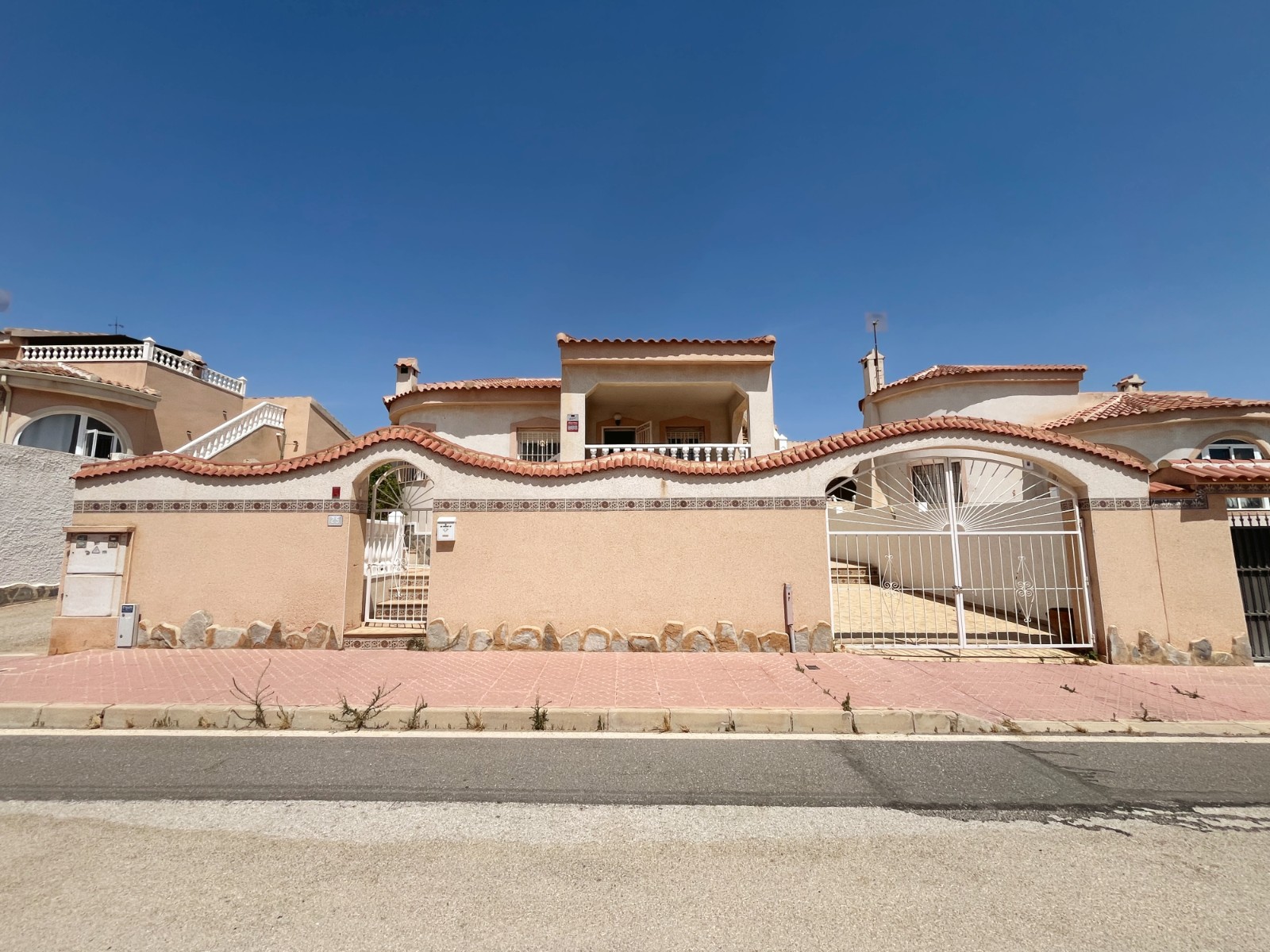 Detached villa with 2 bedrooms and 1 bathroom in Ciudad Quesada | Ref: VA5434