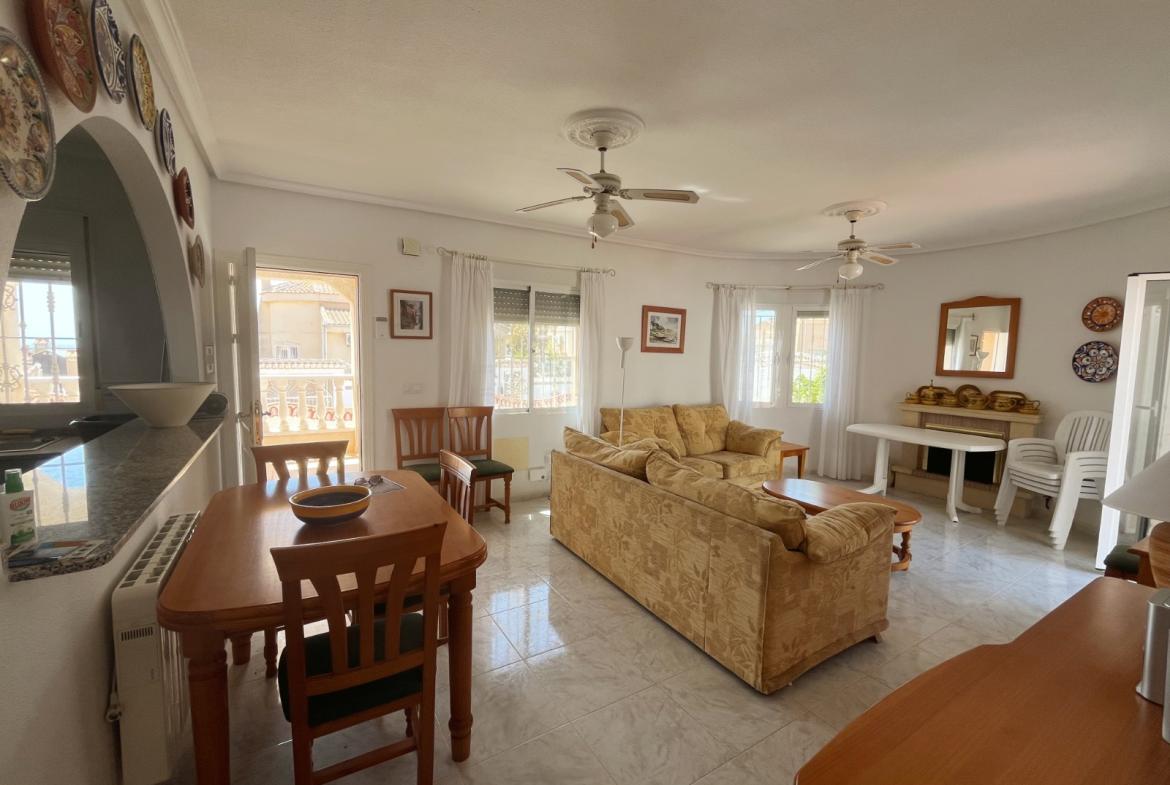 Detached villa with 2 bedrooms and 1 bathroom in Ciudad Quesada | Ref: VA5434