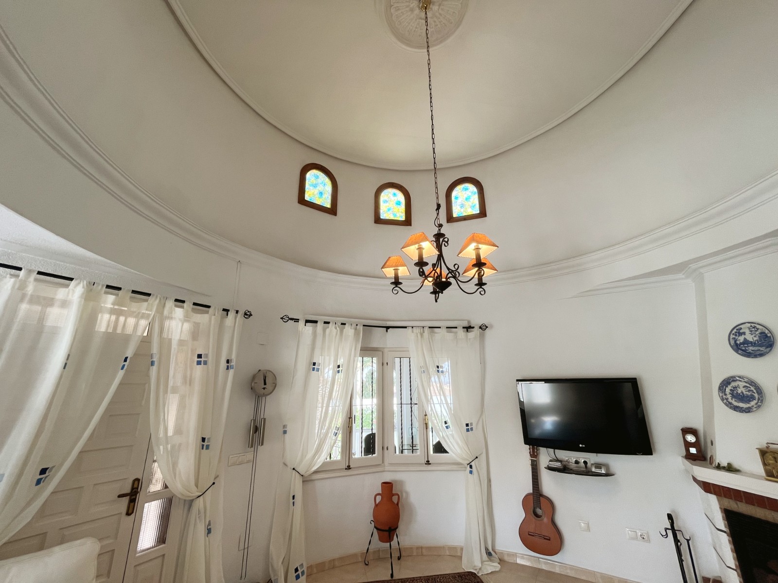 Detached villa with 6 bedrooms and 5 bathrooms in Ciudad Quesada | Ref: VA5443