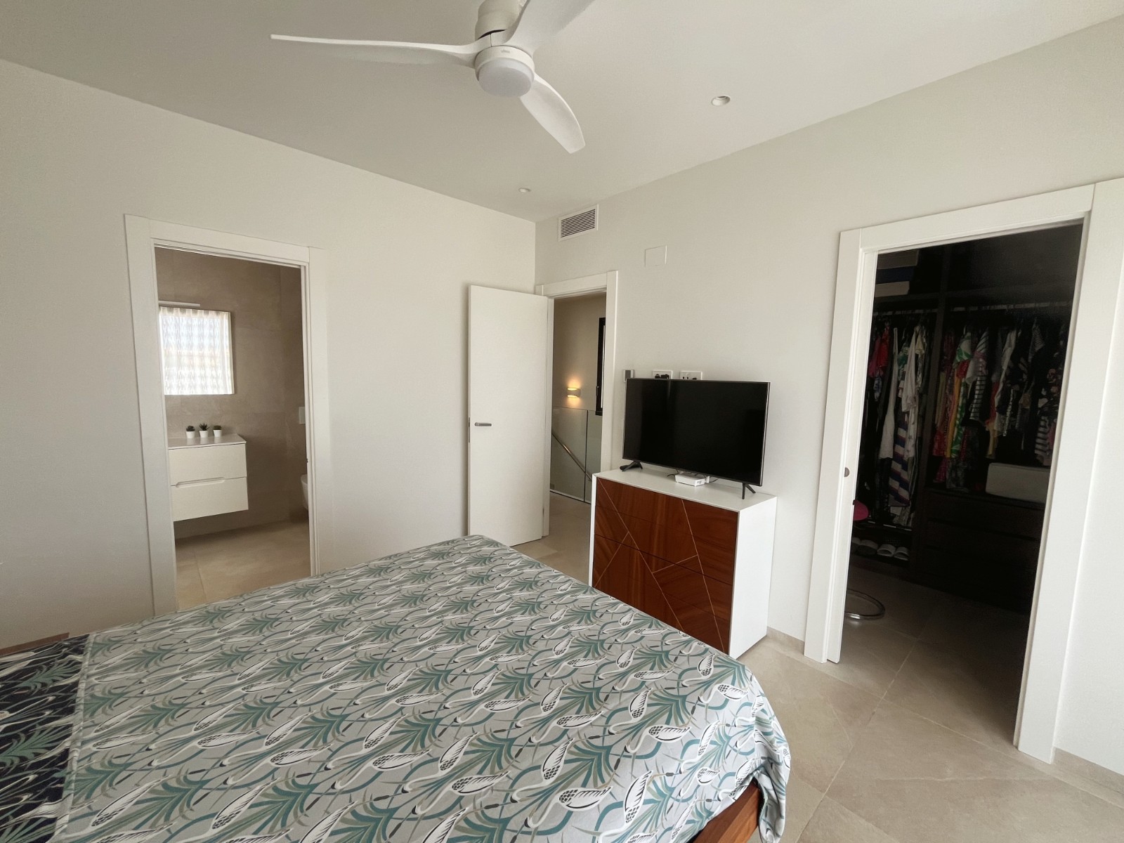 o_1juk6kp871hck1bl58fv1n8ftbn3j.jpg Detached villa with 4 bedrooms and 3 bathrooms in Los Montesinos | Ref: VA5446