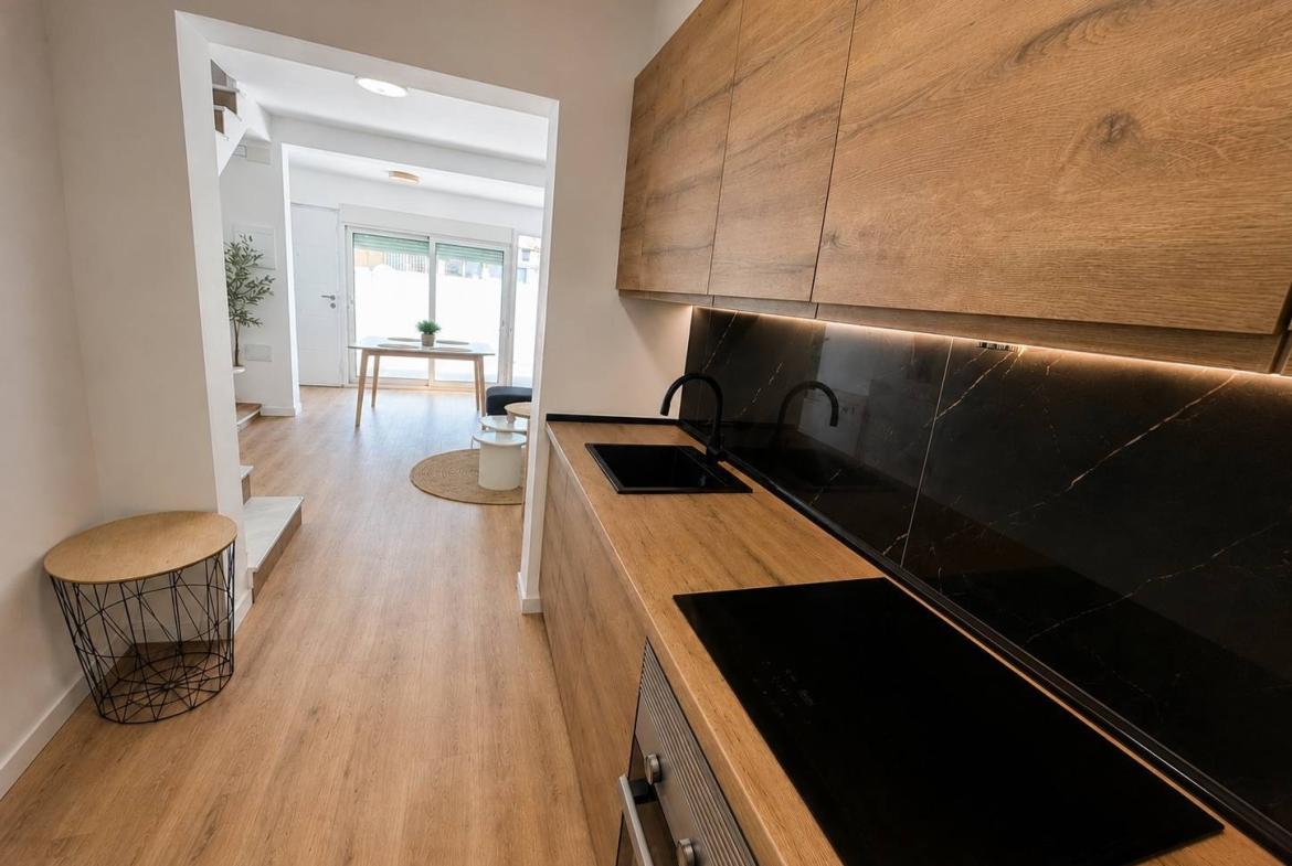 Townhouse with 3 bedrooms and 2 bathrooms in Orihuela costa | Ref: K-003589