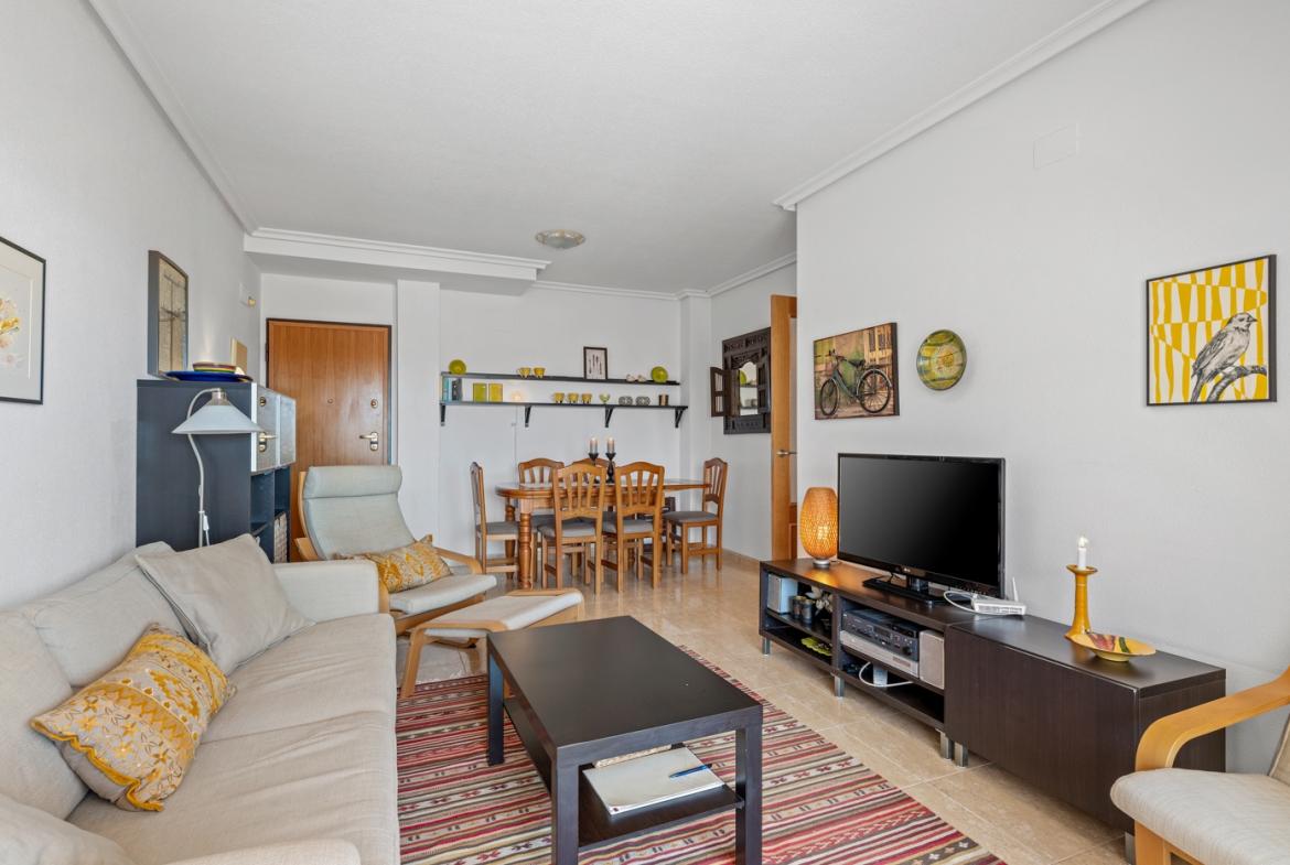Apartment with 3 bedrooms and 2 bathrooms in Cabo Roig | Ref: K-003591