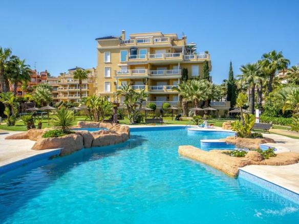 Penthouse with 3 bedrooms and 2 bathrooms in Dehesa de campoamor | Ref: URE3209/6689