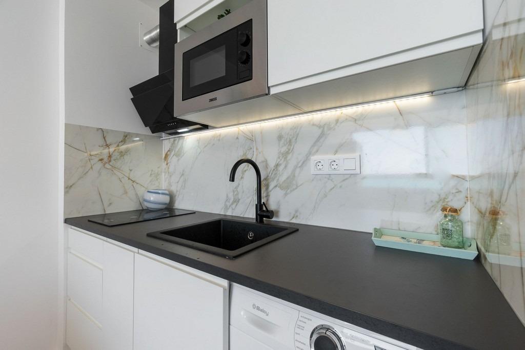 Apartment with 1 bedroom and 1 bathroom in Torrevieja | Ref: URE1063/6689