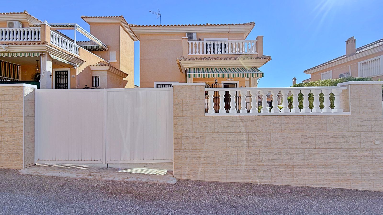 6a4d1fb49511b_img_1551.jpeg Villa with 4 bedrooms and 2 bathrooms in Orihuela | Ref: 4219