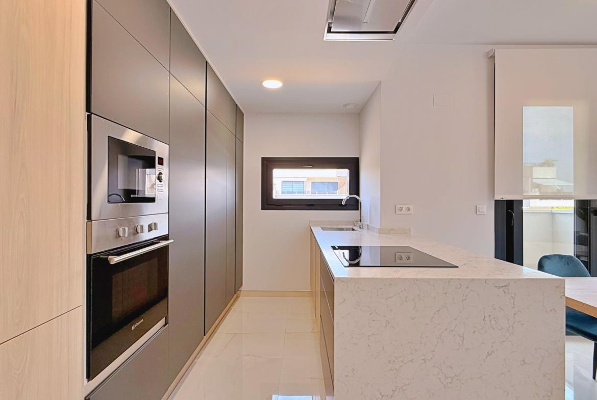 Apartment with 2 bedrooms and 2 bathrooms in Orihuela | Ref: 4220