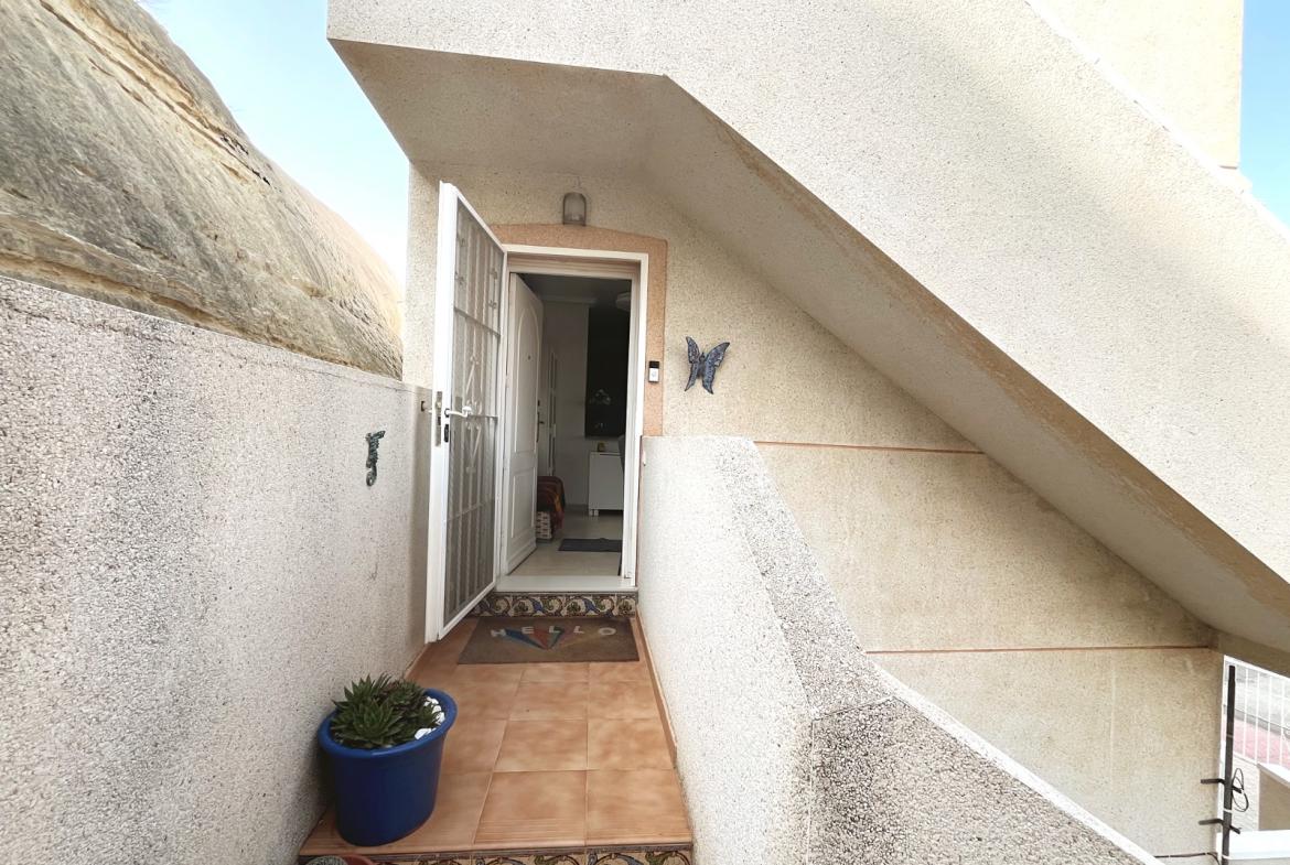 Apartment with 2 bedrooms and 1 bathroom in Ciudad Quesada | Ref: VA 5452
