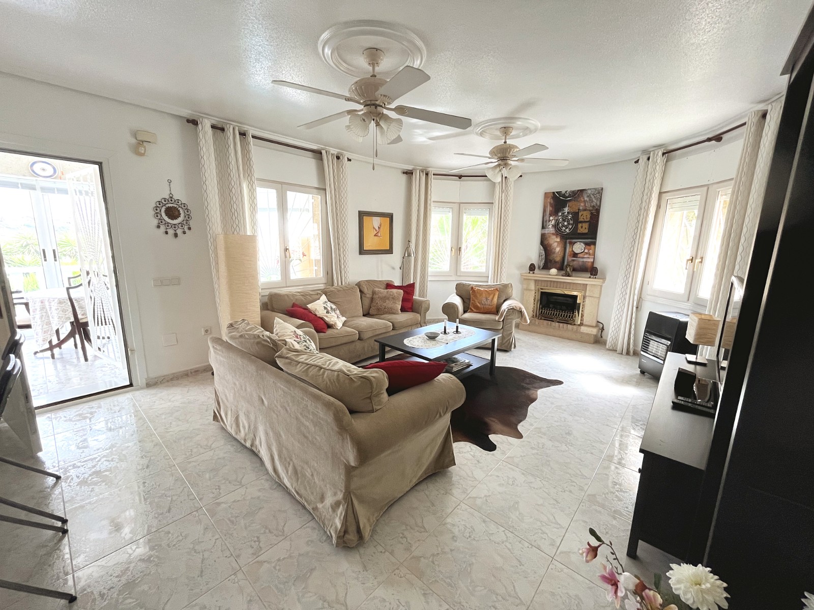 Villa with 4 bedrooms and 2 bathrooms in Ciudad Quesada | Ref: VA5451