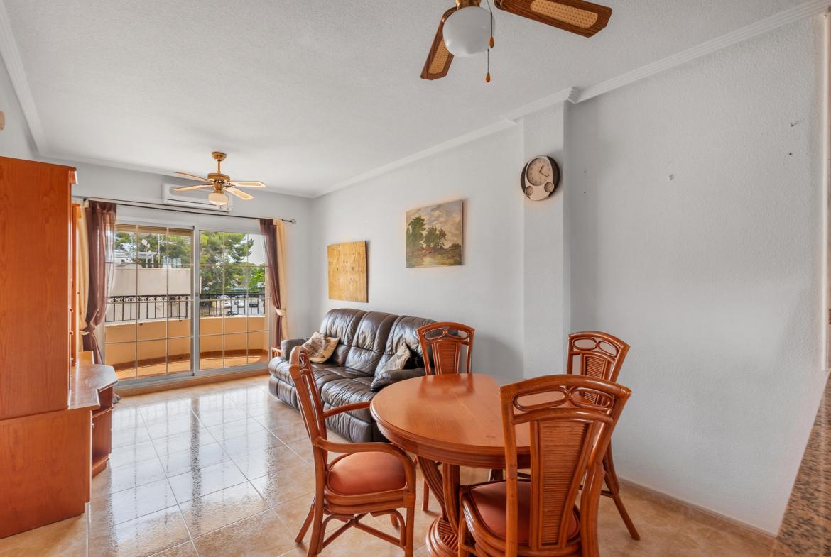 Apartment with 2 bedrooms and 1 bathroom in Orihuela | Ref: 4222RV