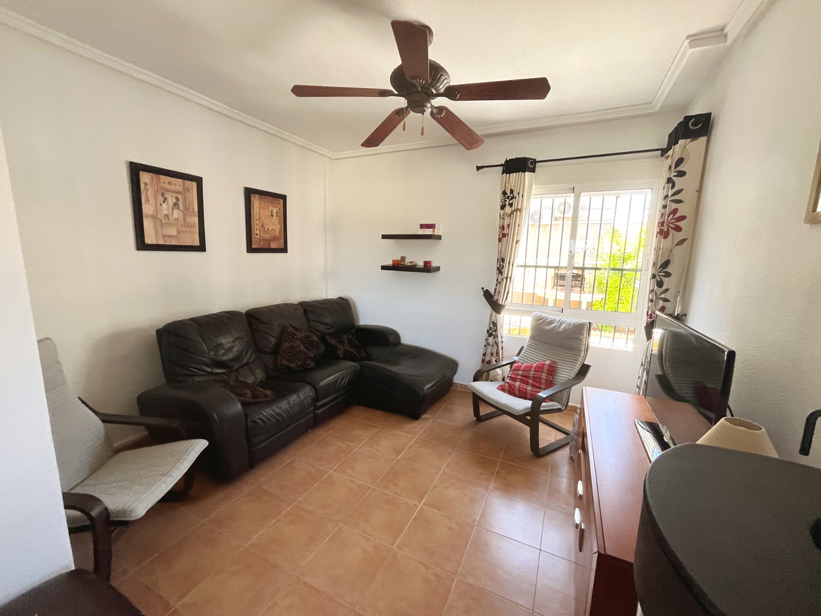 o_1k200vea011j61k111edj1ipf1vpv3q.jpg Detached villa with 3 bedrooms and 2 bathrooms in Algorfa | Ref: VA5463