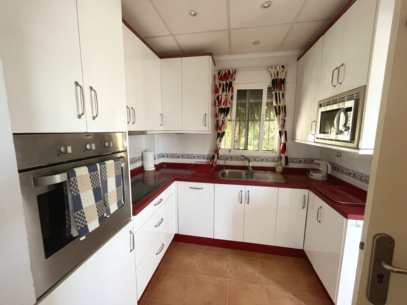 o_1k200vea01pqu1sn216pg1ld0vf63t.jpg Detached villa with 3 bedrooms and 2 bathrooms in Algorfa | Ref: VA5463