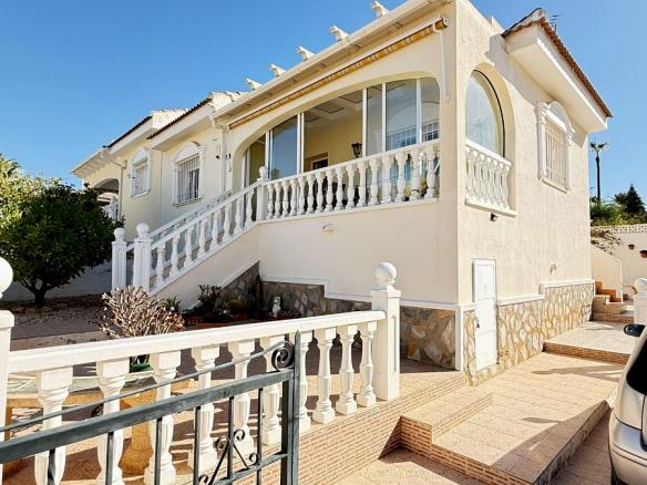 Bungalow with 2 bedrooms and 2 bathrooms in Ciudad Quesada | Ref: VA 5464