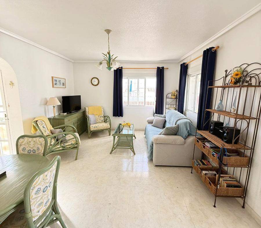 Bungalow with 2 bedrooms and 2 bathrooms in Ciudad Quesada | Ref: VA 5464
