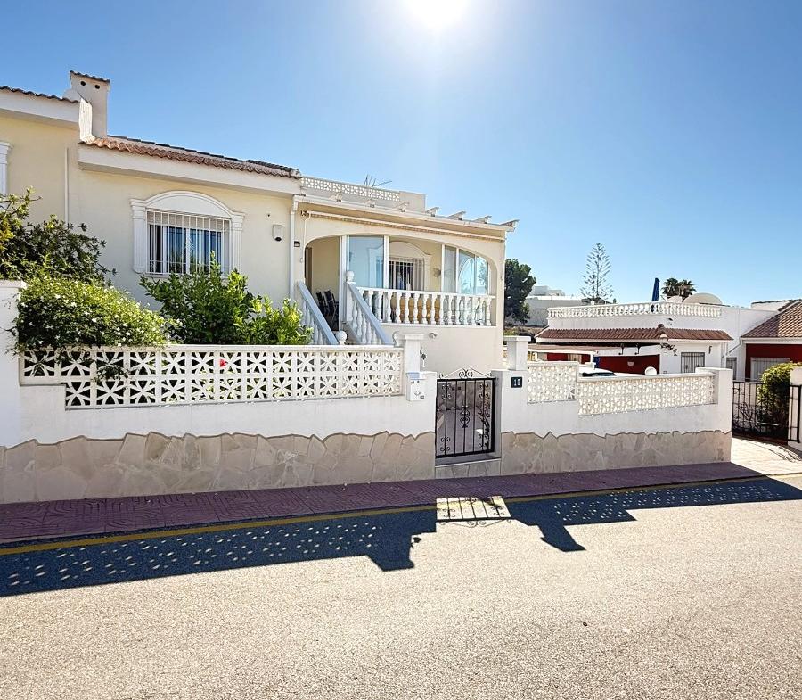 Bungalow with 2 bedrooms and 2 bathrooms in Ciudad Quesada | Ref: VA 5464