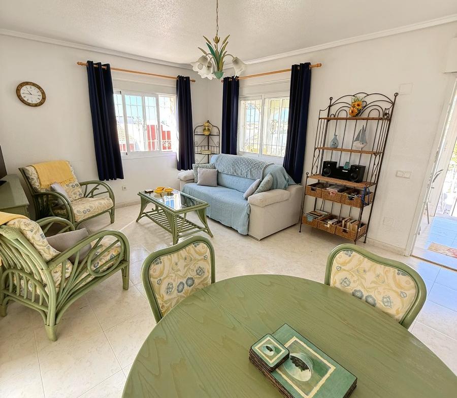 Bungalow with 2 bedrooms and 2 bathrooms in Ciudad Quesada | Ref: VA 5464