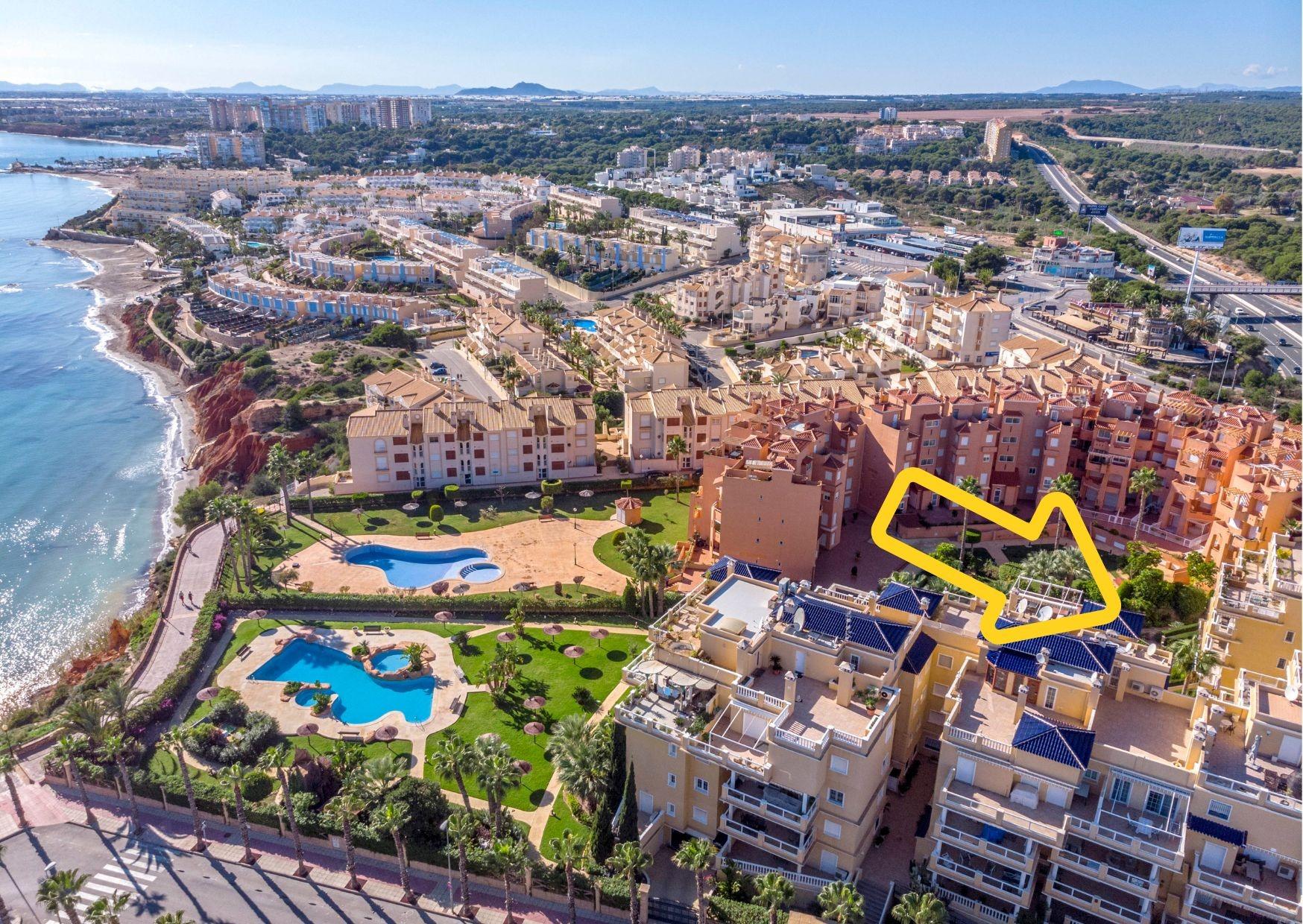 11-2.jpg Penthouse with 3 bedrooms and 2 bathrooms in Orihuela Costa | Ref: URE3209-D/6689