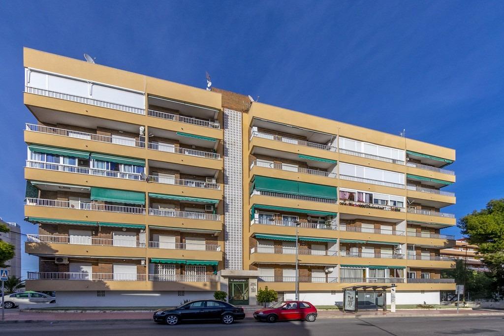 Apartment with 2 bedrooms and 1 bathroom in Torrevieja | Ref: URE2332/6689