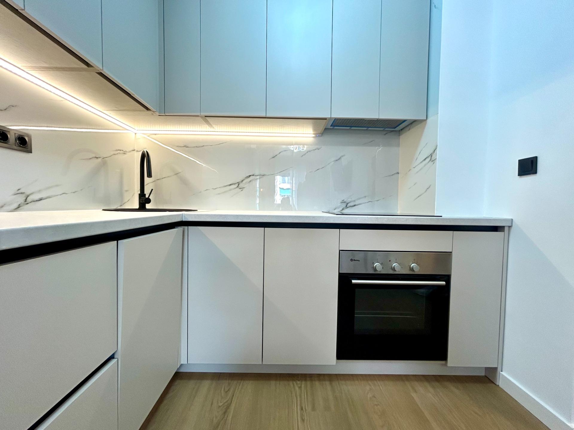 8-8.jpg Apartment with 2 bedrooms and 1 bathroom in Torrevieja | Ref: URE2332/6689