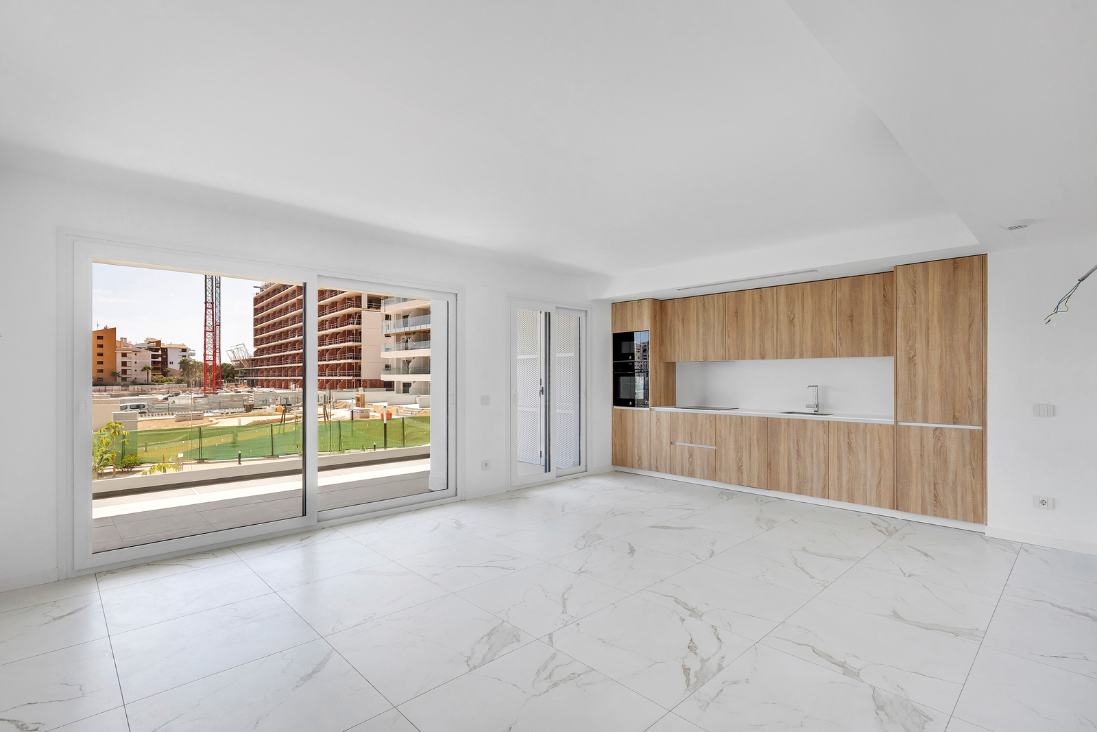 Apartment with 2 bedrooms and 2 bathrooms in Torrevieja | Ref: 4226