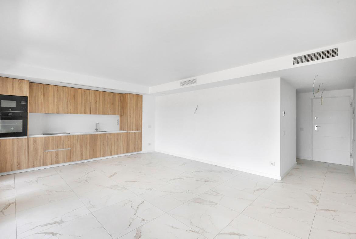 Apartment with 2 bedrooms and 2 bathrooms in Torrevieja | Ref: 4226