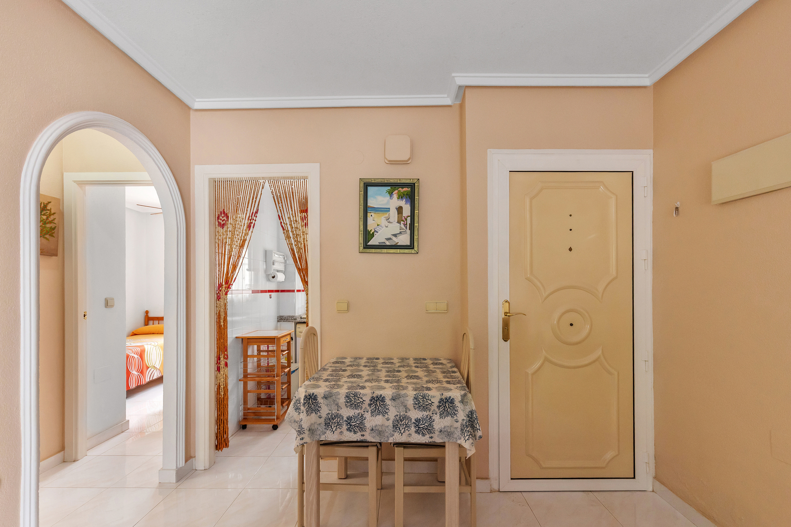 Apartment with 2 bedrooms and 1 bathroom in Torrevieja | Ref: 4228RV
